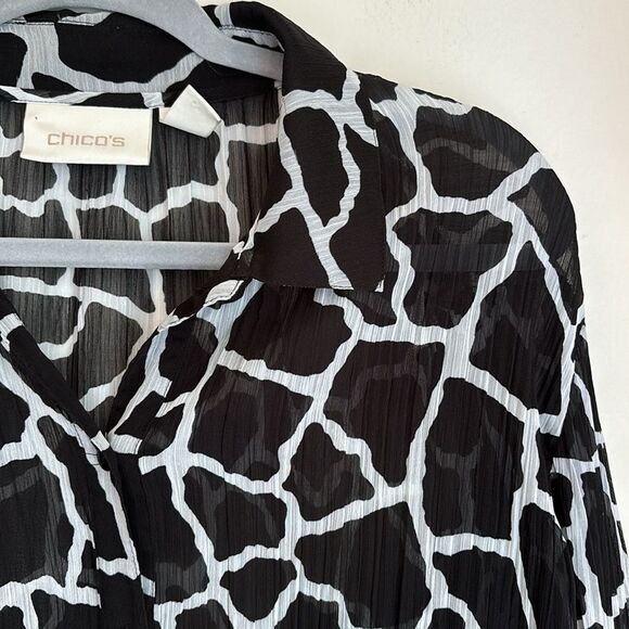 Chico’s Women’s animal print geometric 3/4 sleeve collared sheer blouse 1 small - Picture 3 of 9